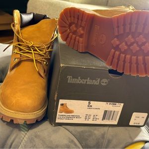 Timberland premium construction junior size